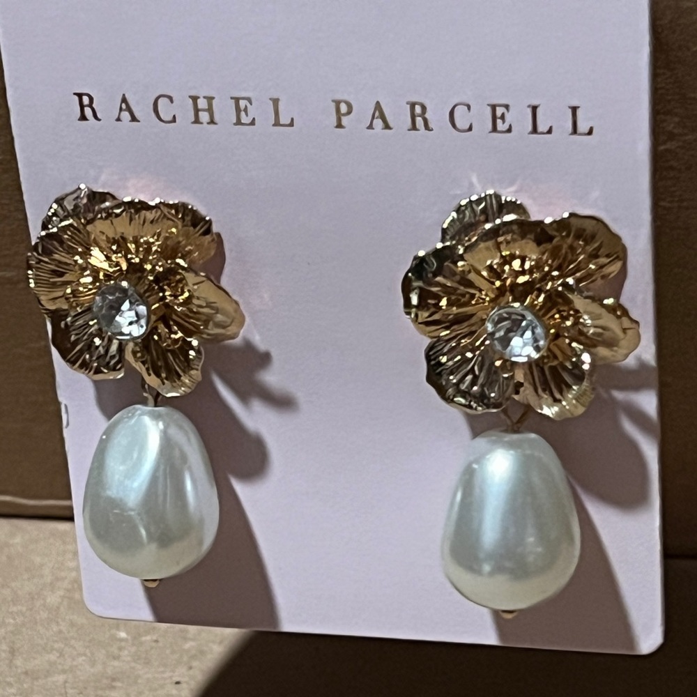 🌺 NWT! Rachel Parcell Flower Pearl Drop Earrings